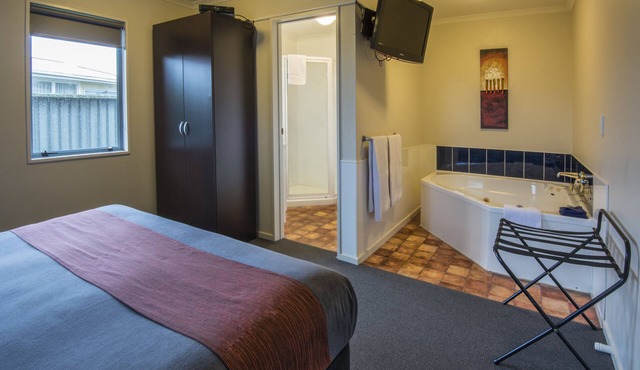 Gateway Motor Inn