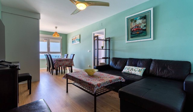 GAVIOTA Family Home free parking by Cadiz4Rentals
