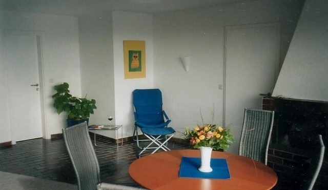 Gemütliche FeWo (90qm) mit Terrasse am Südhang