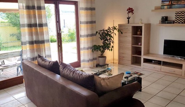 Gemütliche Ferienwohnung mit Terrasse und Fußbodenheizung