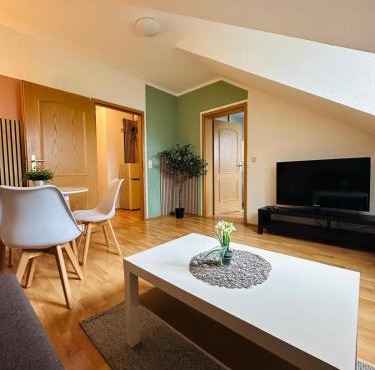 Gemütliche Dachgeschosswohnung -Waldstraßenviertel Leipzig