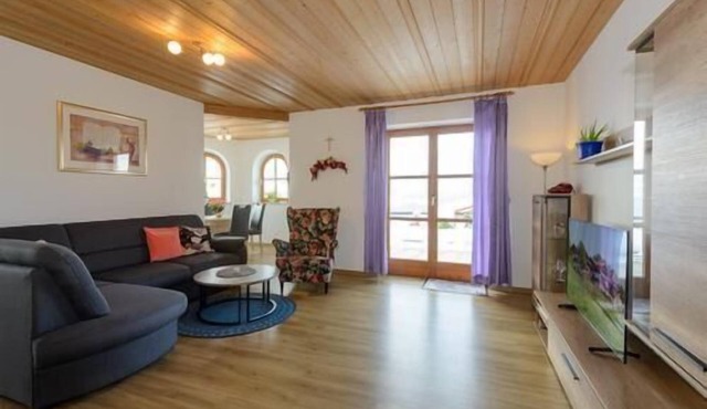 Gemütliche Ferienwohnung für 2-6 Pers. (85 qm) mit Erker und Sonnenterrasse