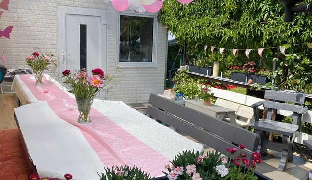 Gemütliche Ferienwohnung mit Großer Terrasse und Eigenem Garten