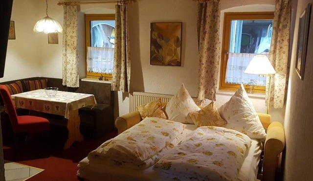Gemütliche Ferienwohnung (40qm) mit Dachgartenterrasse