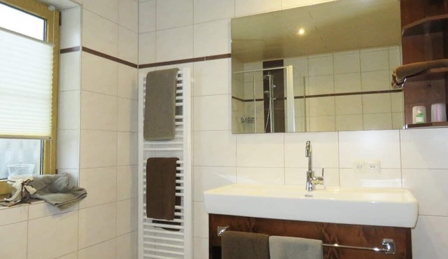 Gemütliche FeWo (55 m2) mit herrlicher Aussicht und Brötchenservice