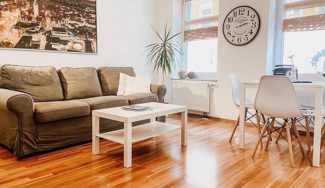 Gemütliche FeWo mit Balkon & WIFI