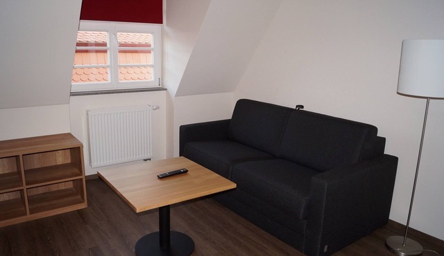 Gemütliche Wohnung im Dachgeschoß mit Aufzug erreichbar