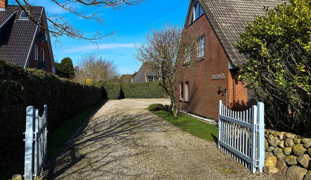 Gemütliche Wohnung Unter Reet im Landhausstil im Traditionellen Archsum