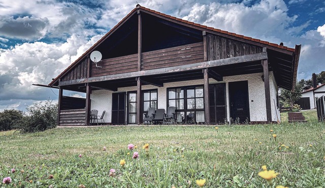 Gemütliches Ferienhaus mit Garten und Terrasse
