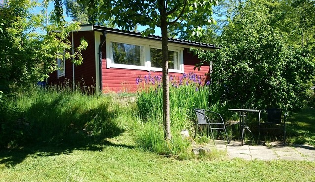 Gemütliches Ferienhaus in Seenähe by Interhome