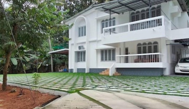 Genesis Spaces Upper AC 4 Guests