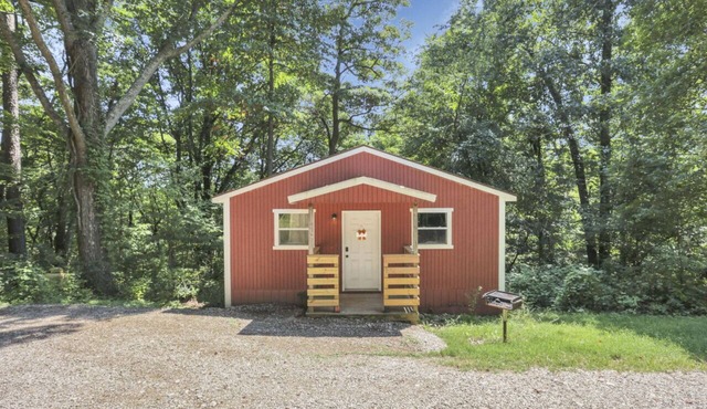 Gentle Breeze: The Maple: Romantic Secluded Getaway
