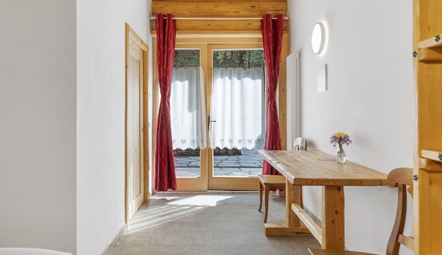 'Genziana' Room with Mountain View, Private Terrace and Wi-Fi