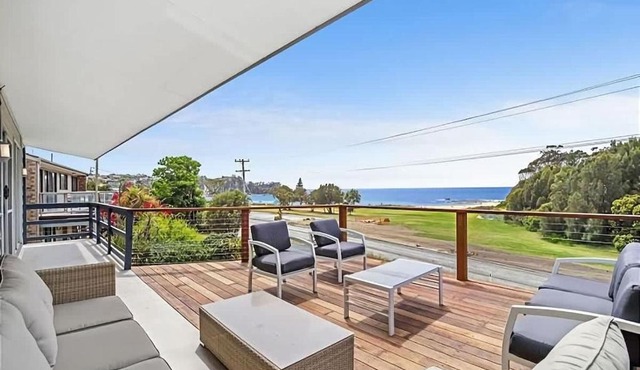 George Bass Drive 569 On The Beach Living
