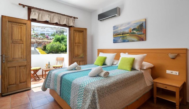George's Villas