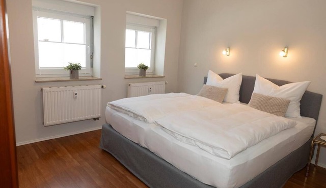 Geschmackvoll eingerichtete 50qm Ferienwohnung mit Südbalkon, kostenfreies Parken und WLAN