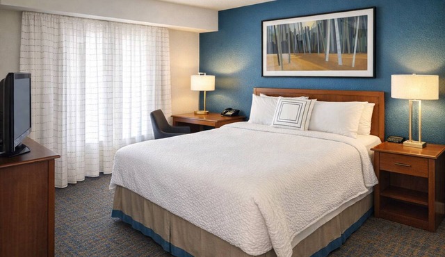 Get Ready for Blissful Getaway! 2 Cozy Units, Free Breakfast and Parking!