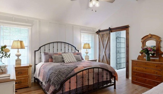 Gettysburg Getaway - Your stylish Texas retreat