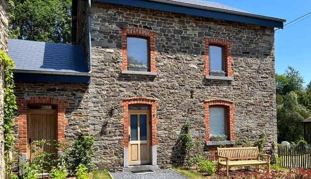 Gezellige Typisch Ardense woning met jacuzzi en grote afgesloten tuin in prachtige omgeving