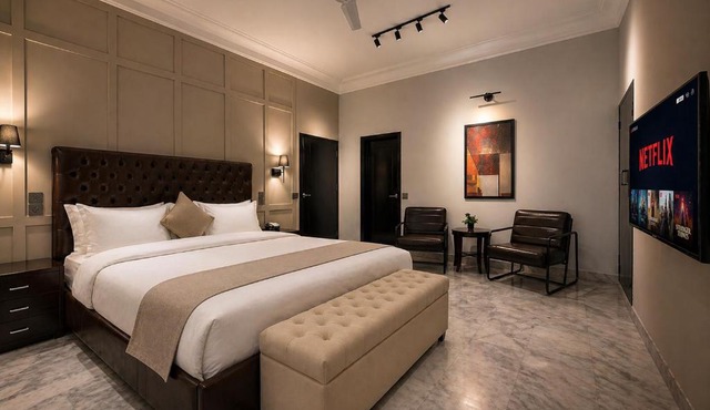 Ghumo - 3BR Family Stay Bahadurabad Near Aga Khan