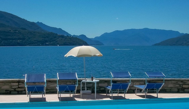 GiardinoLago Arancio Holiday flat on the lake with pool