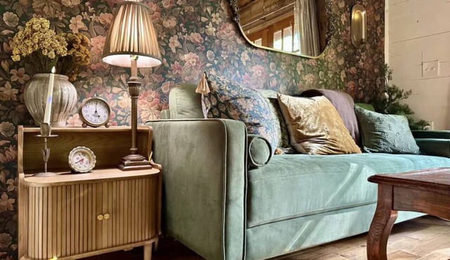 Gilded Hideaway | Romantic Tiny Cabin in the Woods