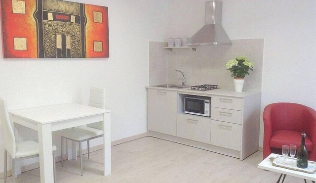 Ginetta 2 - Prosecco Hills: beautiful studio apartment for couples with exclusive patio