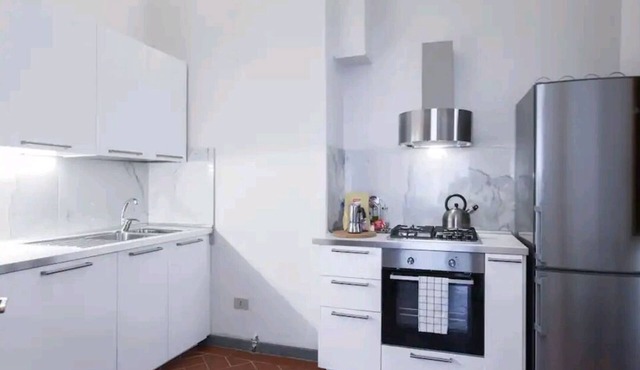 GIOTTO 3BR 2 BTH IN THE HEARTH OF FLORENCE