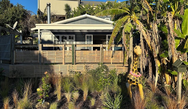 Giraffe Rest Hokianga Harbourside Rawene