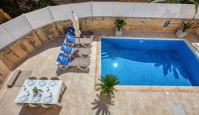 Girardu - Victoria Holiday Home