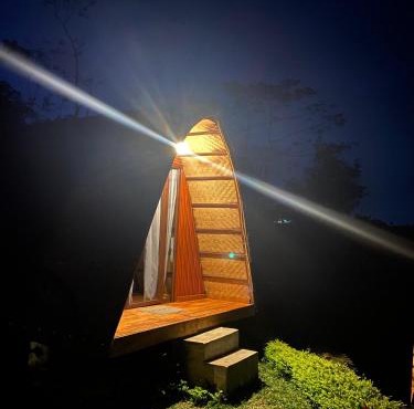 Giri Garden Sunset Glamping