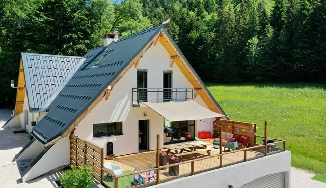 Gîte-7 pers-Panoramic-Ensuite with Bath-Mountain view