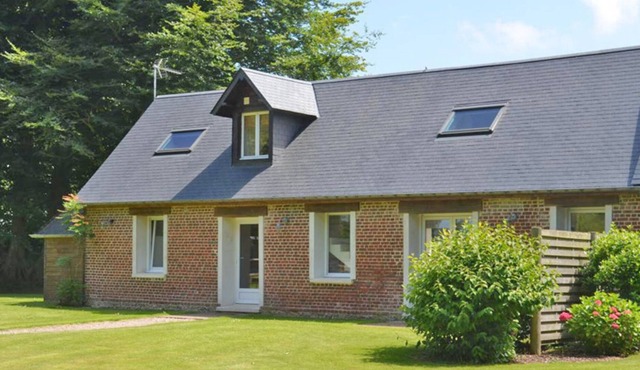 Gite Angerville-la-Martel, 3 bedrooms, 6 persons