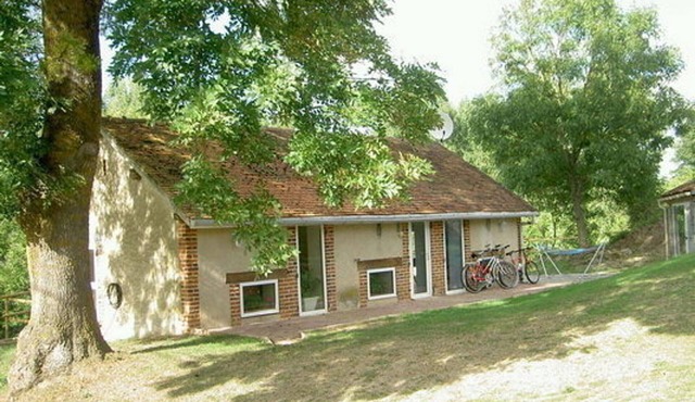 Gite Châtel-de-Neuvre, 1 bedroom, 3 persons