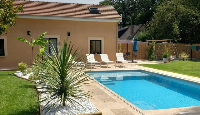 Gîte Les Séquoias with swimming pool and sauna near Paris & Giverny