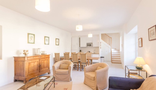 Gite Maurepas, 5 bedrooms, 11 persons