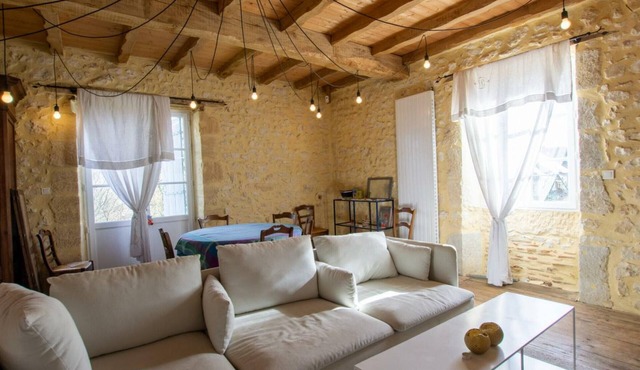 Gite Saint-Pierre-de-Chignac, 2 bedrooms, 5 persons