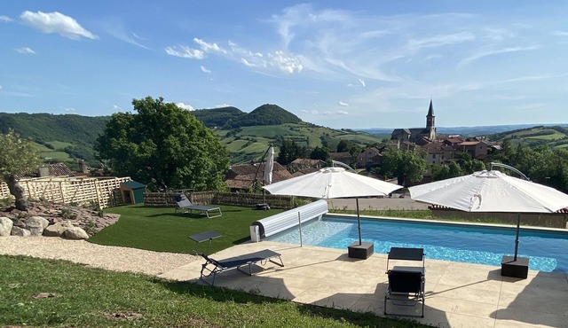 Gite TT Confort Proche Millau/Roquefort VUE Panoramique Piscine Chauffee