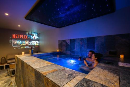 Gites Spa Strasbourg - Villa Gorille - SPA Privé, Sauna, Borne d'arcade, Babyfoot