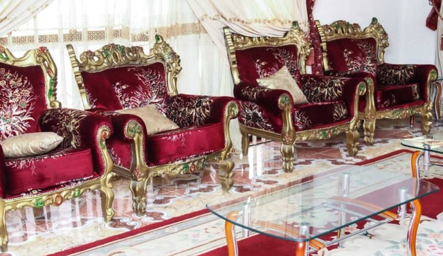 GITY Royale Suites