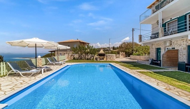 Gkountis Deluxe Studio Apartment with Sea View, Shared Pool & Wi-Fi