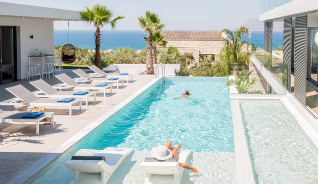 Glamorous Villa with Two Swimming Pools and great view