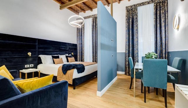 Glamour Studio - Spanish Steps
