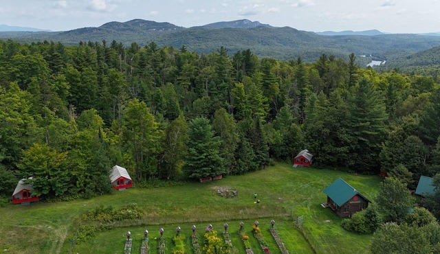 GLAMP BERNICE ON BEAUTIFUL ADIRONDACK HOBBY FARM