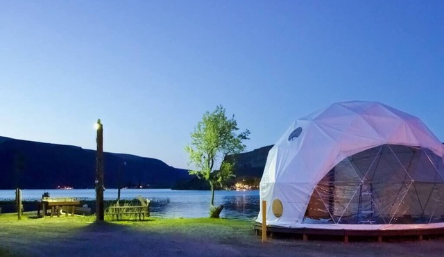 Glamping Dome at Blue Lake in Coulee City (Site 37)