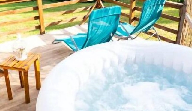 Glamping house Afrodita with private hot tub