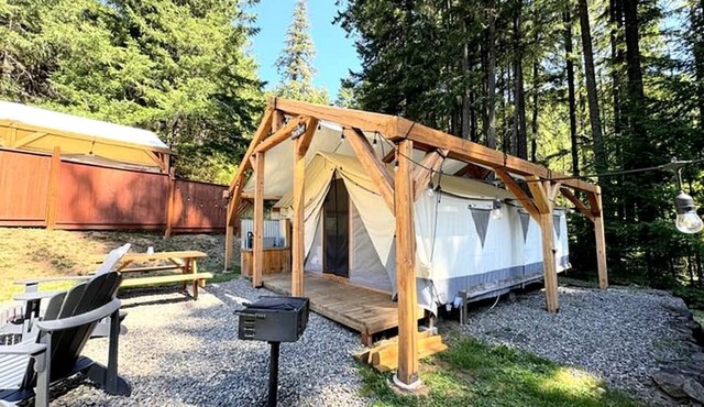 Glamping! Luxury Tent - Ranger, Idleyld Park, OR