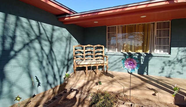 Glendale Pet-Friendly 3 Bedroom Home