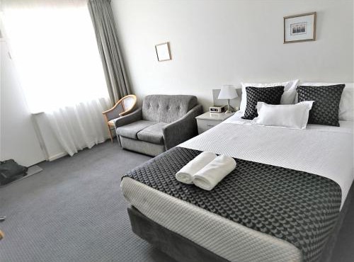 Glenelg beach gateway Studio Apartment