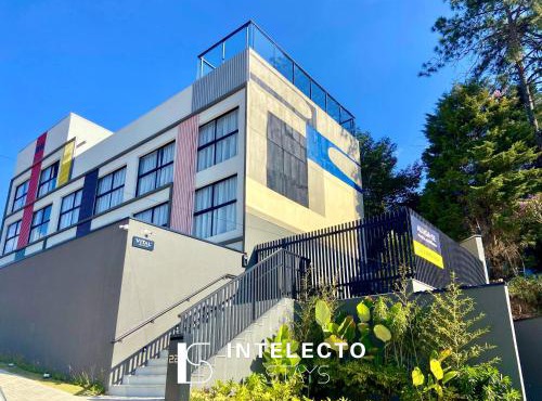 GO 22 - Studio com vista para a serra com piscina, prox PUC